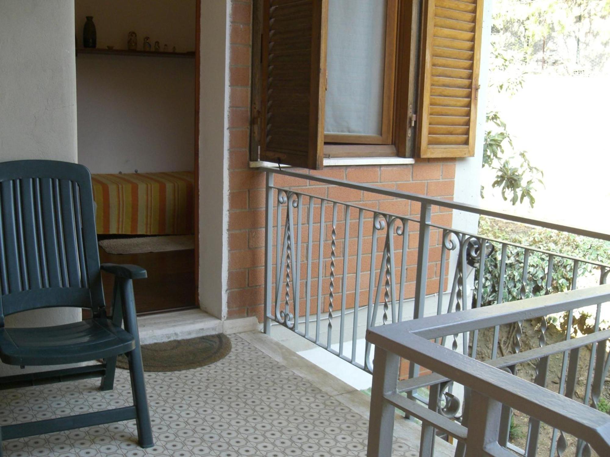 Casa Alle Coste Camere In Affitto Маса Маритима Екстериор снимка