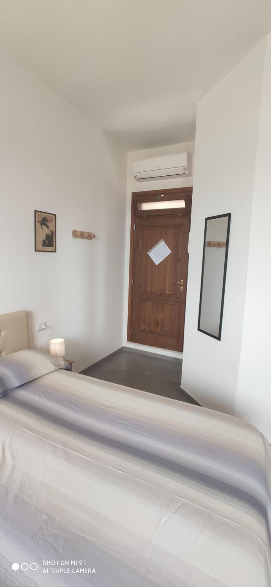 Casa Alle Coste Camere In Affitto Маса Маритима Екстериор снимка